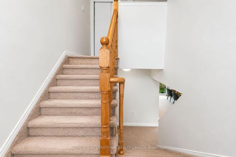 Photo 7 at 77 Franks Way, Allandale, Barrie