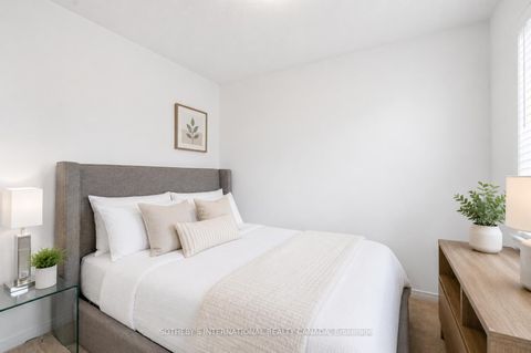 Photo 11 at 77 Franks Way, Allandale, Barrie