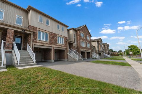 Photo 14 at 77 Franks Way, Allandale, Barrie