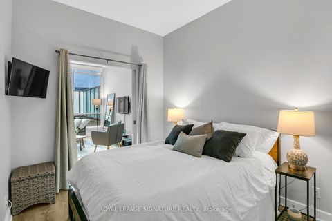Photo 13 at G25 - 350 Wellington Street W, Waterfront Communities C1, Toronto