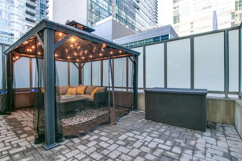 Photo 18 at G25 - 350 Wellington Street W, Waterfront Communities C1, Toronto
