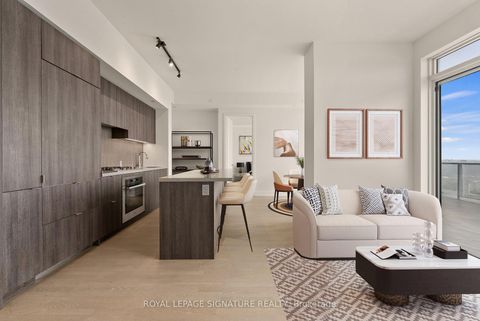 Photo 3 at 6108 - 7 Grenville Street, Bay Street Corridor, Toronto