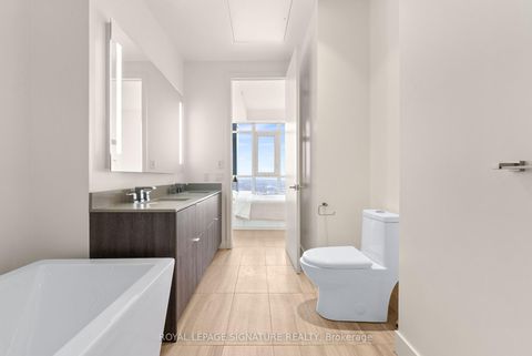 Photo 9 at 6108 - 7 Grenville Street, Bay Street Corridor, Toronto