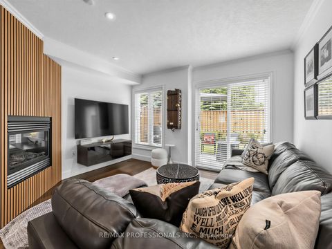 Photo 13 at 32 - 220 Manitoba Street, Mimico, Toronto