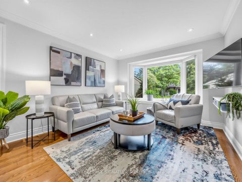 Photo 3 at 83 Berkinshaw Crescent, Don Mills, Toronto