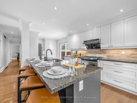 Photo 6 at 83 Berkinshaw Crescent, Don Mills, Toronto