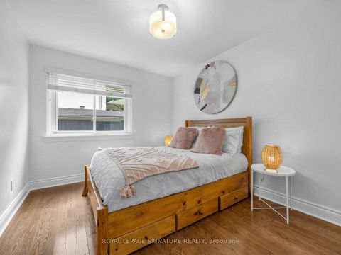 Photo 12 at 83 Berkinshaw Crescent, Don Mills, Toronto
