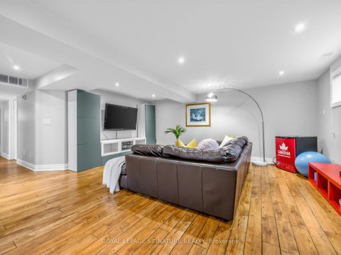 Photo 17 at 83 Berkinshaw Crescent, Don Mills, Toronto