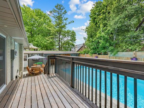 Photo 21 at 83 Berkinshaw Crescent, Don Mills, Toronto