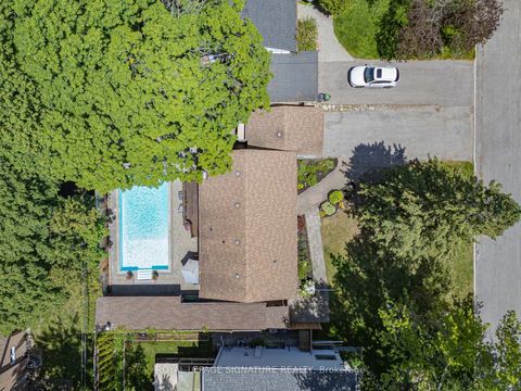 Photo 33 at 83 Berkinshaw Crescent, Don Mills, Toronto