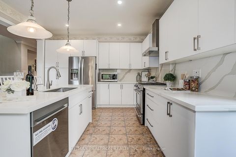Photo 13 at 76 Boswell Road, Box Grove, Markham