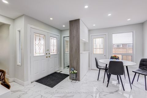 Photo 4 at 122 Ormond Drive, Samac, Oshawa