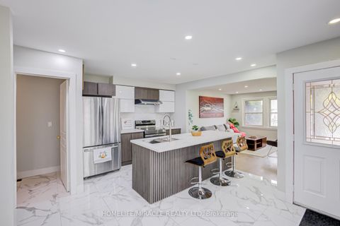 Photo 7 at 122 Ormond Drive, Samac, Oshawa