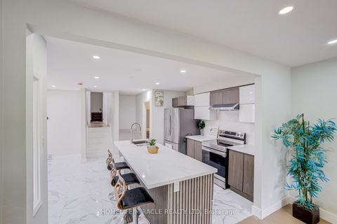 Photo 12 at 122 Ormond Drive, Samac, Oshawa