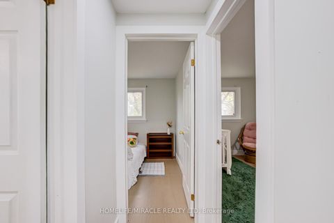 Photo 30 at 122 Ormond Drive, Samac, Oshawa