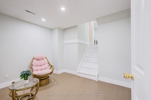 Photo 31 at 122 Ormond Drive, Samac, Oshawa
