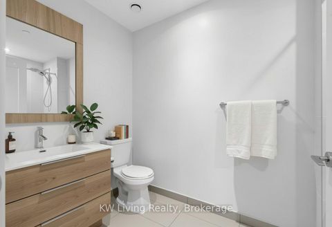 Photo 40 at 861 - 25 Adra Grado Way, Bayview Village, Toronto