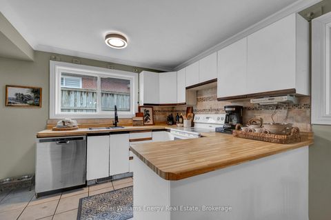 Photo 10 at 906 Centre Street N, Williamsburg, Whitby