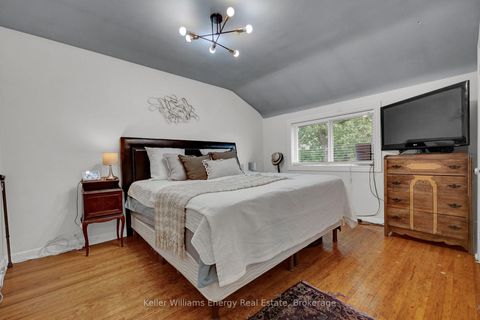 Photo 12 at 906 Centre Street N, Williamsburg, Whitby