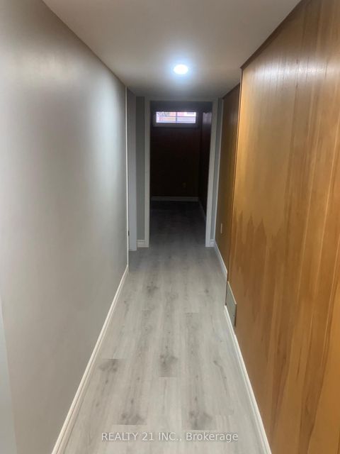 Photo 27 at 24 Beveridge Drive, Donalda, Toronto