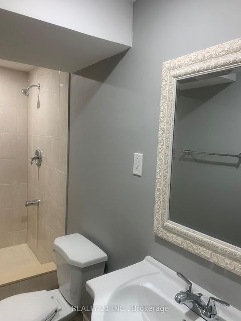 Photo 33 at 24 Beveridge Drive, Donalda, Toronto