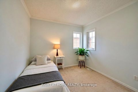 Photo 8 at 1 - 11 West Deane Park Drive, West Deane, Toronto