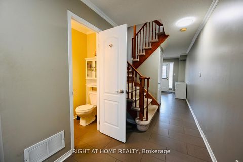 Photo 14 at 1 - 11 West Deane Park Drive, West Deane, Toronto