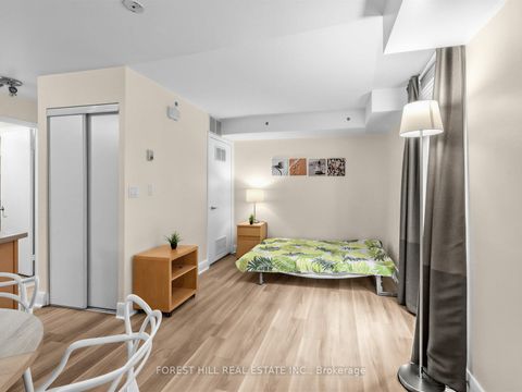 Photo 3 at 124 - 415 Jarvis Street, South St. James Town, Toronto