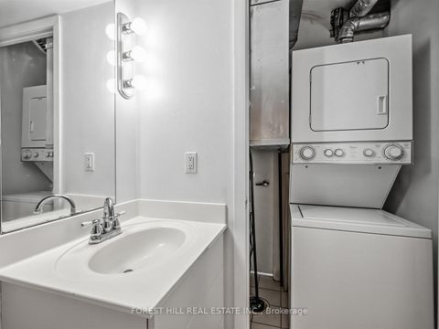 Photo 17 at 124 - 415 Jarvis Street, South St. James Town, Toronto
