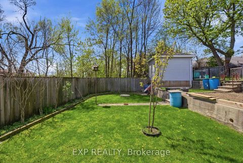 Photo 23 at 45 Flamborough Drive, Amesbury, Toronto