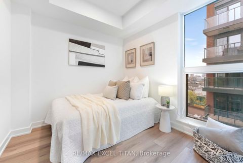 Photo 14 at 611 - 5 Lakeview Avenue, Bellwoods, Toronto