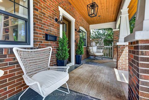 Photo 3 at 148 Scarboro Crescent, Cliffcrest, Toronto