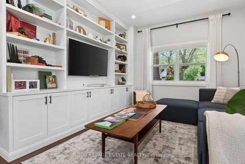 Photo 7 at 148 Scarboro Crescent, Cliffcrest, Toronto
