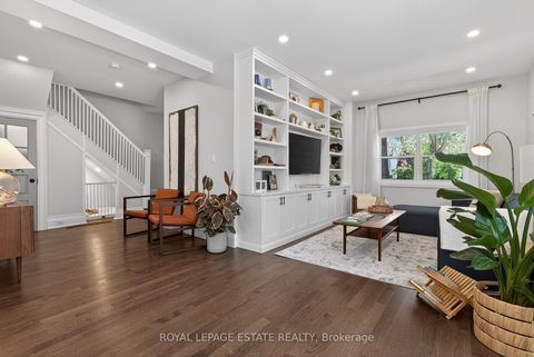 Photo 10 at 148 Scarboro Crescent, Cliffcrest, Toronto
