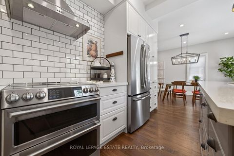 Photo 15 at 148 Scarboro Crescent, Cliffcrest, Toronto