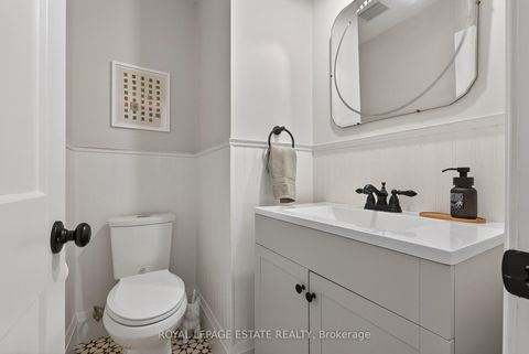 Photo 17 at 148 Scarboro Crescent, Cliffcrest, Toronto