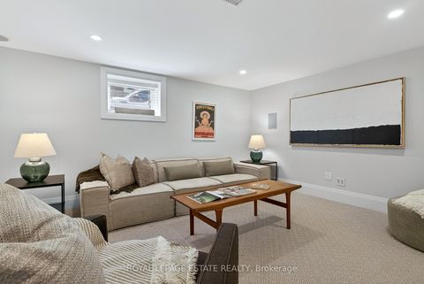 Photo 32 at 148 Scarboro Crescent, Cliffcrest, Toronto