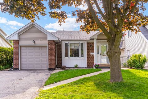 Photo 1 at 874 Finley Avenue, South West, Ajax