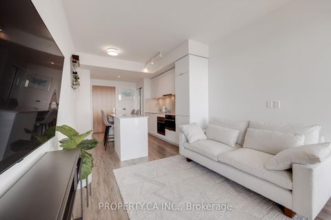 Photo 4 at 2203 - 15 Queens Quay E, Waterfront Communities C8, Toronto