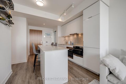 Photo 12 at 2203 - 15 Queens Quay E, Waterfront Communities C8, Toronto