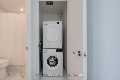 Photo 14 at 2203 - 15 Queens Quay E, Waterfront Communities C8, Toronto