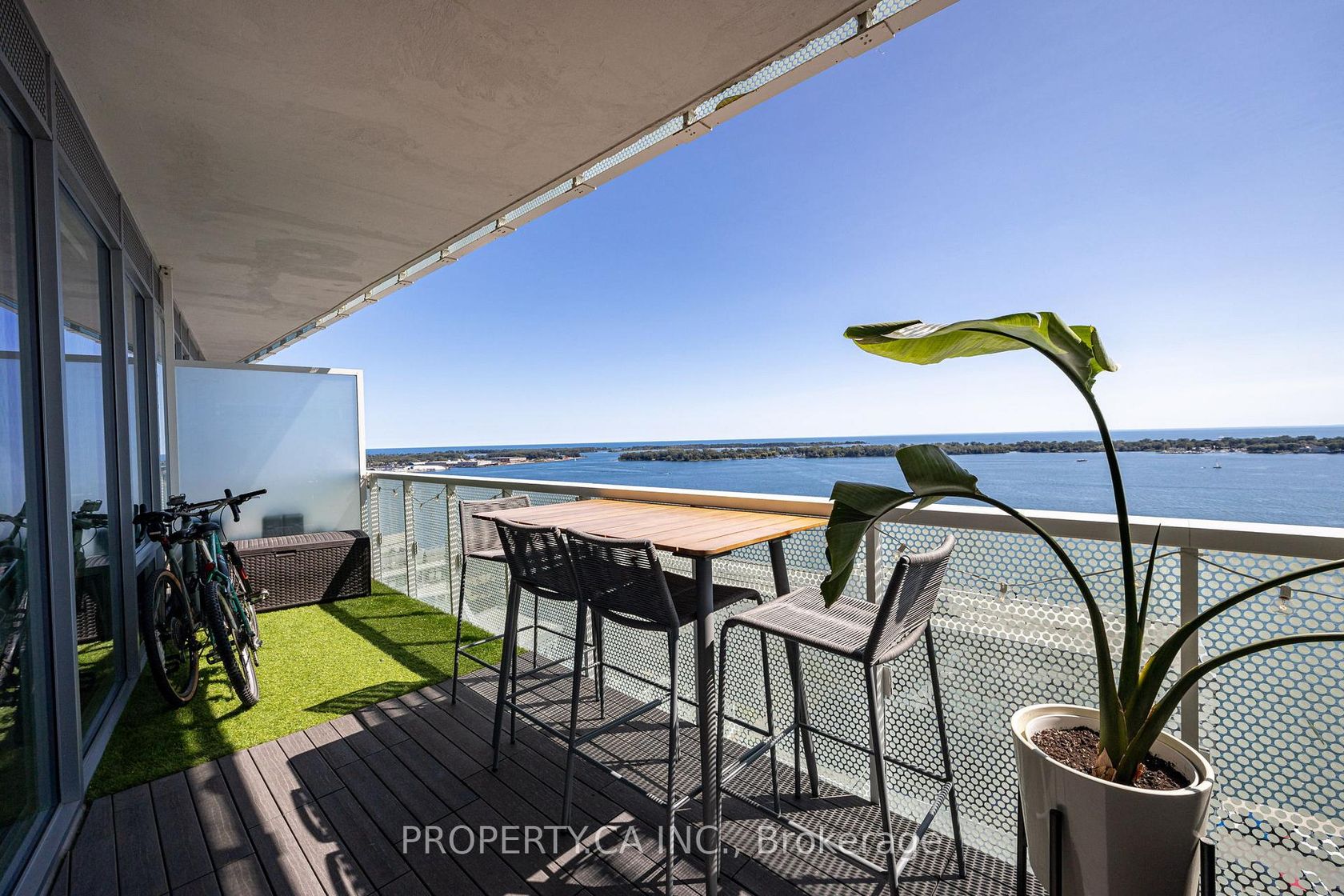 2203 - 15 Queens Quay E, Waterfront Communities C8, Toronto 