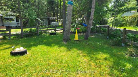 Photo 19 at 10 Chickadee Court, Pefferlaw, Georgina