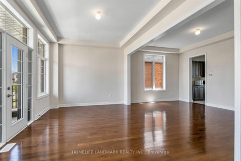 Photo 1 at 55 Gerden Drive, Rural Richmond Hill, Richmond Hill