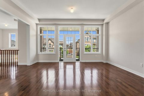 Photo 2 at 55 Gerden Drive, Rural Richmond Hill, Richmond Hill