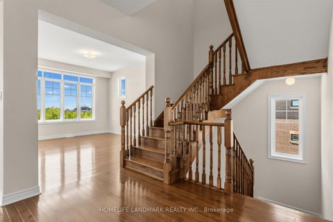 Photo 6 at 55 Gerden Drive, Rural Richmond Hill, Richmond Hill