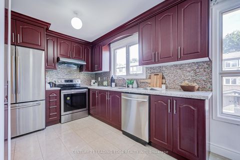 Photo 24 at 54 - 331 Trudelle Street, Eglinton East, Toronto