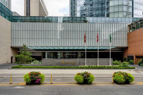 Photo 1 at 3907 - 180 University Avenue, Bay Street Corridor, Toronto