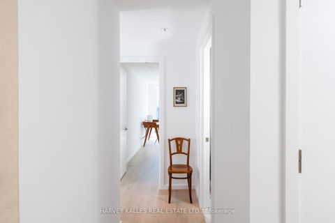 Photo 25 at 3907 - 180 University Avenue, Bay Street Corridor, Toronto