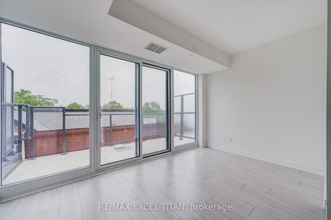Photo 14 at 416 - 5 Lakeview Avenue, Bellwoods, Toronto
